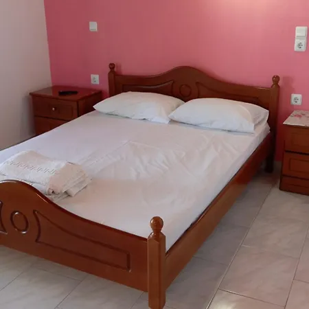 Marilynhomeikos شقة *