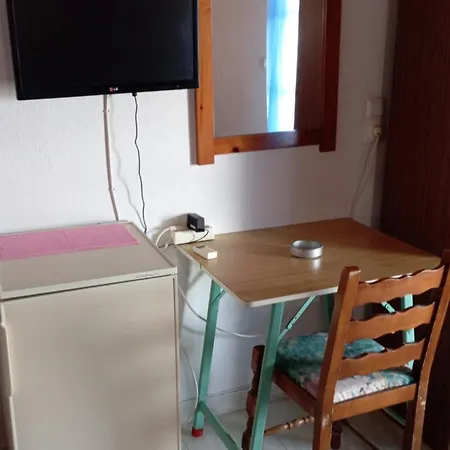 Marilynhomeikos شقة Alónnisos